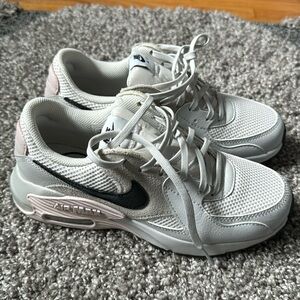 Nike Air Max women’s sneakers